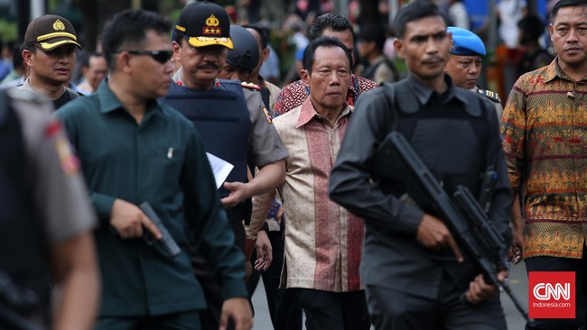 Penanganan terorisme di Indonesia dinilai Kepala BIN, Sutiyoso, masih tergolong menghormati HAM dan proses hukum. Sementara negara barat, membuat keseimbangan.