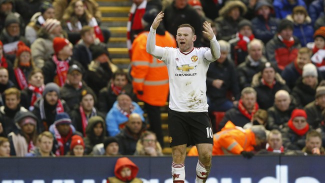 Wayne Rooney berhasil mencetak gol ke gawang Liverpool dan membawa Manchester United pulang dengan tiga angka di tangan.