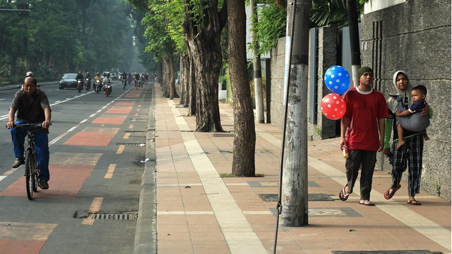Penutupan dua jalan protokol akan dilakukan di Jalan Raya Darmo dan Jalan Tunjungan, dua titik keramaian di kota  Surabaya.