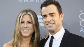 Jennifer Aniston dan Justin Theroux Cerai Jelang Imlek