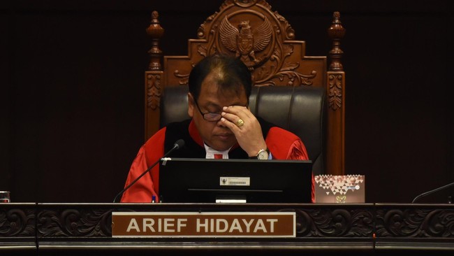 Mahkamah Konstitusi gelar sidang putusan terhadap gugatan perkara perselisihan hasil pemilihan kepala daerah, hari ini. Sebanyak 16 dari 21 permohonan ditolak.