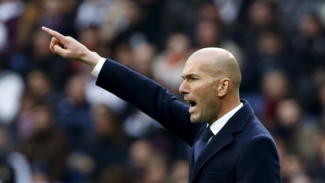 Di laga kedua Zinedine Zidane melatih Real Madrid, James Rodriguez bermalas-malasan dalam pemanasan dan membuat sang pelatih kesal.