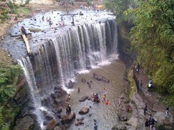 Nasib Malang Air Terjun Temam: Waterboom Bangkrut, Ditinggal Wisatawan