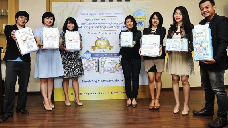 Di tengah lesunya ekonomi saat ini, ternyata industri diapers atau popok bayi di Indonesia masih sangat berkembang.