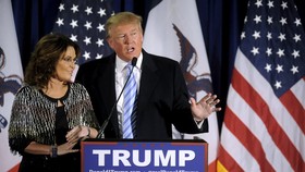 Sarah Palin Dukung Donald Trump Jadi Presiden AS