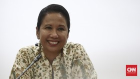 Menteri Rini Selalu Buka Puasa dengan Air Kelapa
