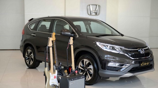 Honda CR-V versi Amerika Serikat ini dirakit di Karawang, Jawa Barat, lebih besar dari pada CR-V yang umumnya telah mengaspal di jalanan Indonesia.