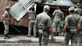 Jelang Penertiban Kalijodo, Ahok Ganti Kepala Satpol PP DKI
