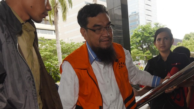 Praperadilan yang diajukan Kamaluddin Harahap dinyatakan gugur. Mantan Wakil Ketua DPRD Sumatera Utara itu dianggap tidak dapat membuktikan dalil gugatannya.