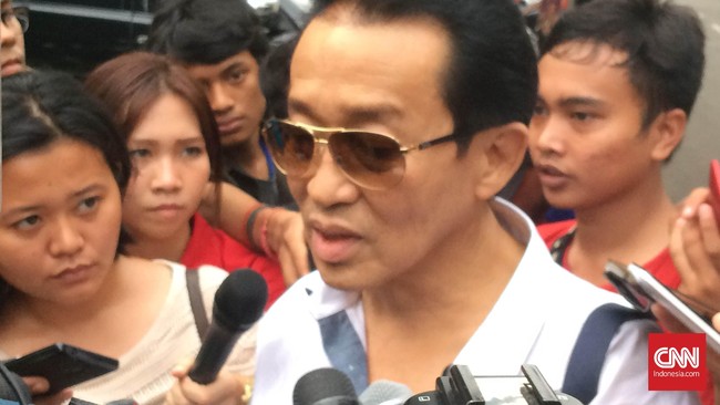 Edi Darmawan Salihin, ayah Mirna, berencana menyerahkan salah satu perusahaannya kepada sang putri. Namun Mirna keburu tewas sebelum niat itu terwujud.