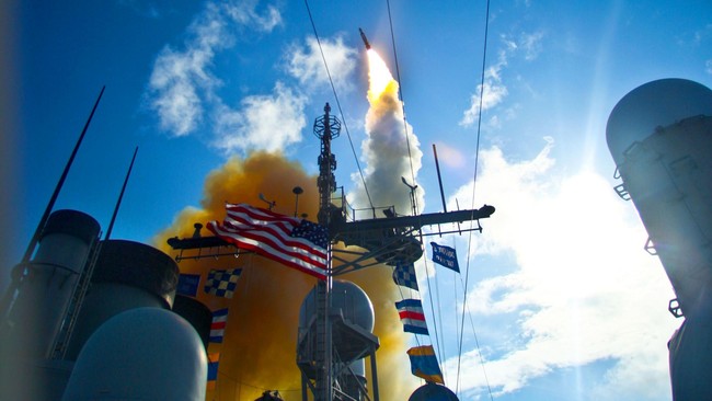 Militer Amerika Serikat berencana mengubah lokasi uji coba sistem pertahanan Aegis di Hawaii menjadi fasilitas sistem pertahanan rudal negara itu.