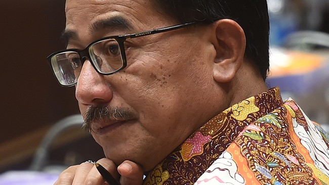 Ferry Mursyidan Baldan akan dimakamkan di TPU Karet atas kesepakatan pihak keluarga, atau maju dari jadwal semula.