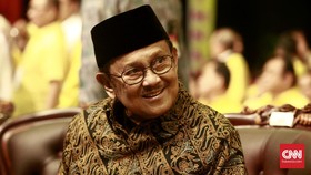 Presiden RI Ketiga BJ Habibie Dilarikan ke Rumah Sakit