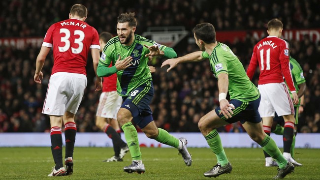 Masuk pada menit ke-79 menggantikan Sadio Mane, Charlie Austin hanya butuh waktu 7 menit untuk mencetak gol debutnya bersama Southampton.