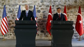 AS dan Turki Siapkan Solusi Militer Hadapi ISIS di Suriah