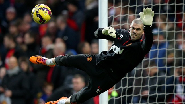 Masa-masa suram Victor Valdes bersama Manchester United akhirnya selesai setelah The Red Devils melepas kiper 34 tahun itu ke Standard Liege.