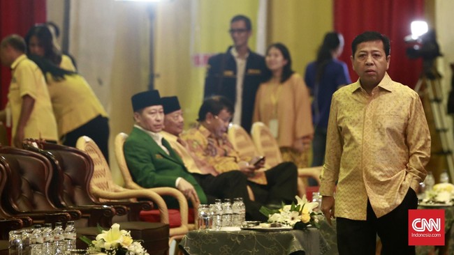 Setya Novanto beralasan memilih datang hari ini ke Kejagung dibanding harus menunggu pemeriksaan pada pekan depan.