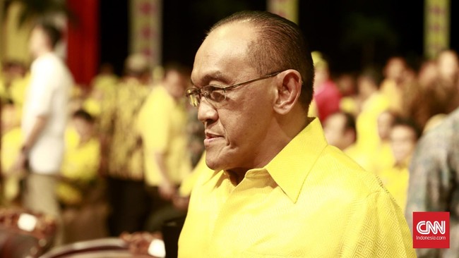“Saya juga mendengar para kader muda juga menggalang iuran ada yang Rp500 ribu, satu juta rupiah, semua tergantung pada kemampuan," ujar Ical.