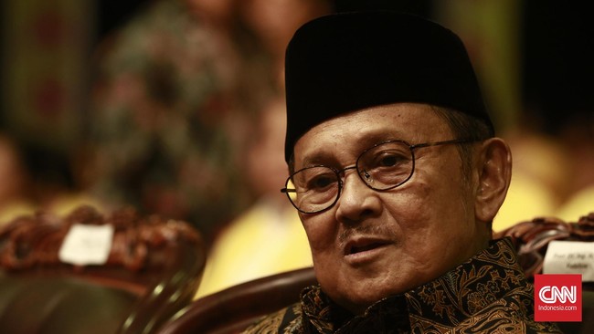 Bacharuddin Jusuf Habibie, Presiden RI ketiga, butuh istirahat total untuk memulihkan diri. Dia diopname dan diobsevasi oleh Tim Dokter Kepresidenan.