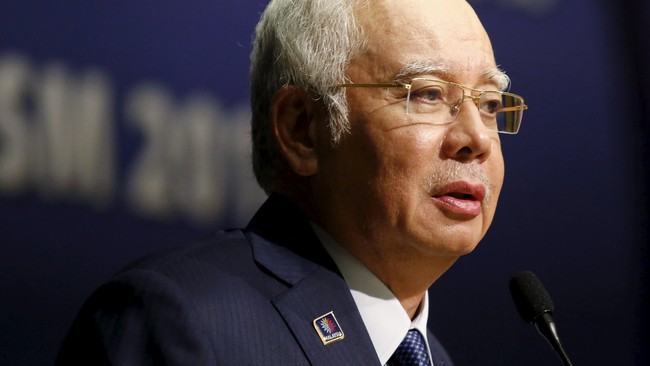 Najib Razak yang semula berencana liburan ke Indonesia disebut akan menggunakan pesawat milik seorang pengusaha Indonesia.