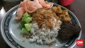 Lurah Pluit Minta Penjual Nasi Uduk Aceh Jual Dendeng Babi Ganti Nama