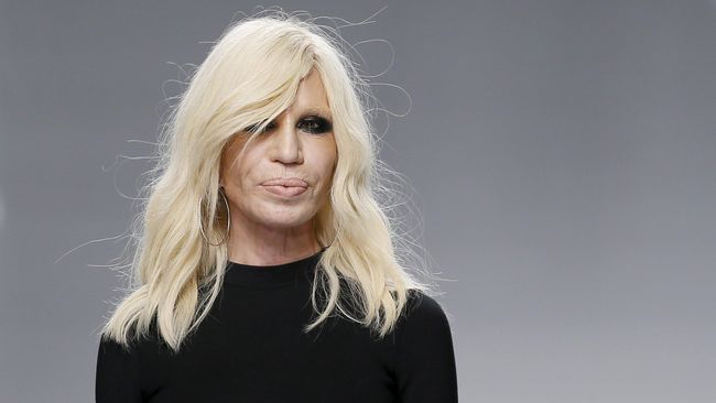 Francesca Eleonora Versace, keponakan Donatella Versace, meluncurkan lini fesyen yang terinspirasi lanskap dan bangunan kuno di Italia.