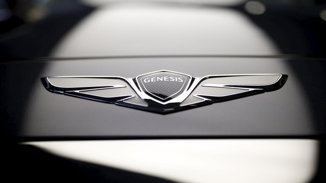 Di Korea Selatan, Genesis G90 Limousine dijual 155,1 juta won atau sekitar US$138 ribu (Rp1,9 miliar), atau lebih mahal Rp400 juta dari tipe standar.