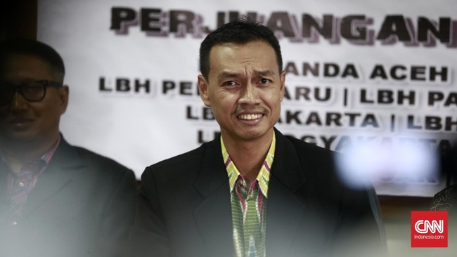 Penyidik Bareskrim Mabes Polri memperpanjang masa tahanan dua pemimpin Gerakan Fajar Nusantara (Gafatar), yaitu Ahmad Musadeq, dan Mahful Muis Tumanurung.
