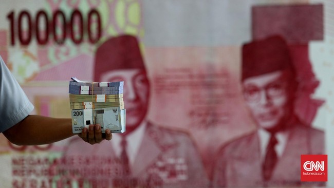 Utang luar negeri swasta menyalip posisi utang pemerintah. Hingga Oktober 2018, jumlahnya mencapai US$182,2 miliar atau naik 7,7 persen (yoy).
