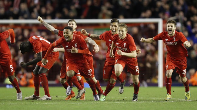 Liverpool melangkah ke babak final Piala Liga setelah mengalahkan Stoke City lewat drama adu penalti 6-5 pada leg kedua semifinal yang berlangsung di Anfield.