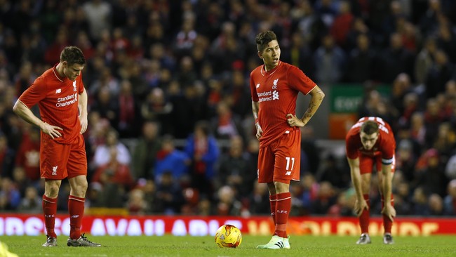 Selain tak banyak menghasilkan peluang berarti, paruh pertama laga antara Liverpool kontra Sunderland lebih banyak diwarnai cedera pemain.