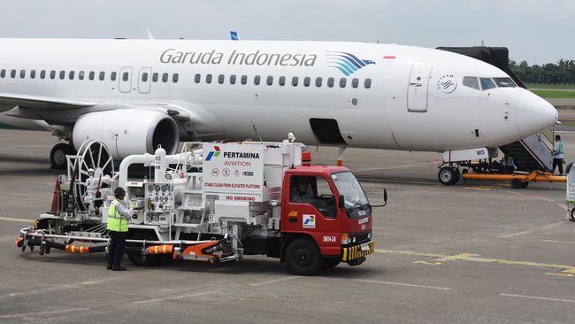 Tiket Mahal, Konsumsi Avtur di Kualanamu Turun 21 Persen Pertamina Marketing Operation Region (MOR) I menyatakan kenaikan harga tiket pesawat telah menurunkan konsumsi avtur di Bandara Kualanamu hingga 21 persen.