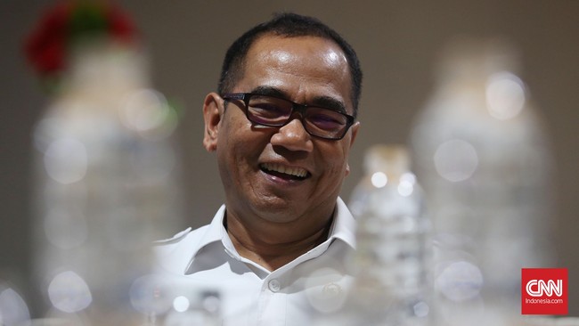 Politisi Partai Gerindra, Biem Triani Benyamin mengatakan upaya penertiban kawasan Kalijodo berkaitan dengan rencana Ahok maju di Pilkada 2017.