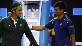 Djokovic Empaskan Federer dan Melaju ke Final