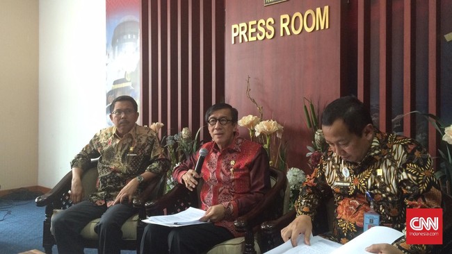 Kalau ada petugas lapas yang halang-halangi penegakan hukum dan fasilitasi peredaran narkotika di lapas, akan dipecat tanpa proses hukum.