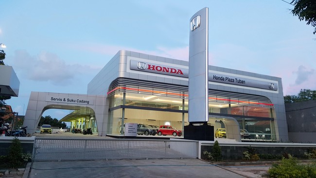 Tomoki Uchida, Presiden Direktur HPM mengatakan akan lebih banyak membuka diler di kota-kota baru yang selama ini belum memiliki jaringan penjualan mobil Honda.