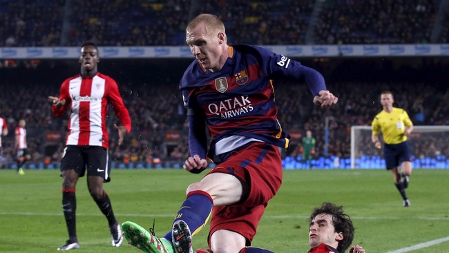 Barcelona memastikan bakal melepas beknya, Jeremy Mathieu. Sporting Lisbon kemungkinan yang akan menampungnya musim depan. 