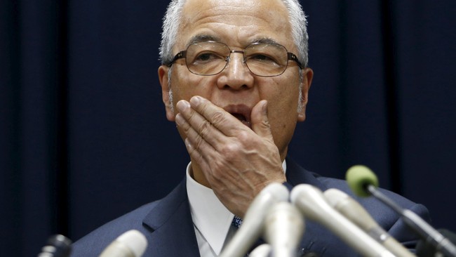 Menteri Ekonomi Jepang Akira Amari mengaku menerima uang dari seorang eksekutif perusahaan konstruksi, tetapi dianggapnya sebagai sumbangan politik.