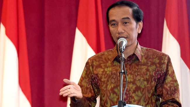 Presiden Jokowi saat ini berada di Medan, Sumatera Utara, dan masih terus memantau perkembangan kondisi dan informasi yang terjadi di lapangan.