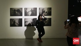 Kala Entang Wiharso Melebur dengan Sally Smart