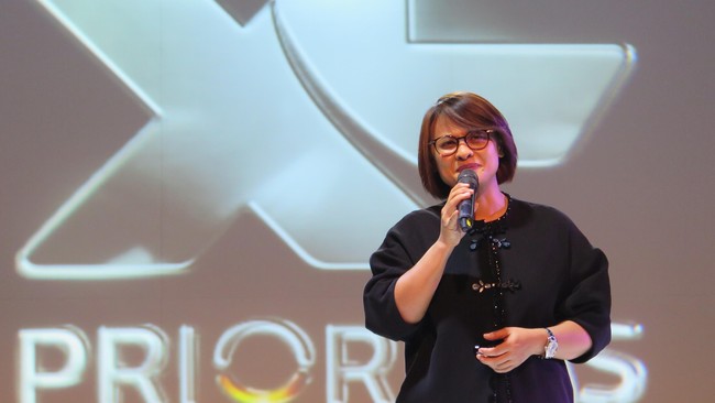 CEO XL Axiata Dian Siswarini menduga aturan ini tak kunjung disahkan karena ada pihak yang punya kepentingan berbeda dan tak sepakat dengan berbagi jaringan.