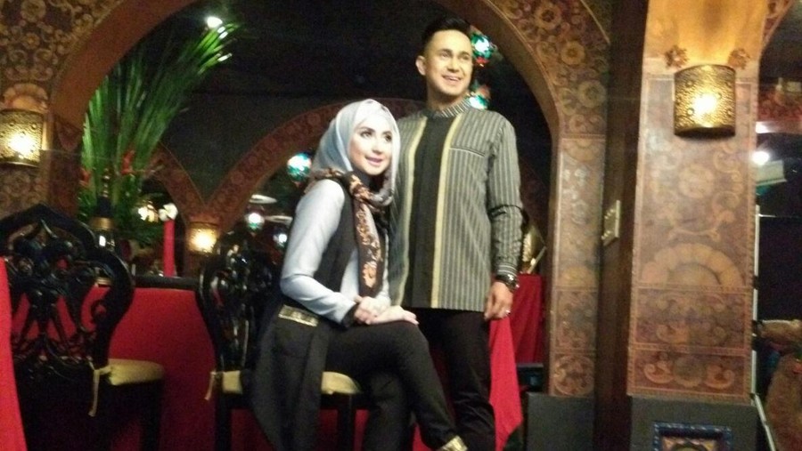 Tips Jaga Keharmonisan Rumah Tangga ala Ramzi dan Istri