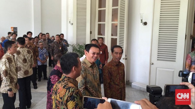 Tak hanya soal Masjid Fatahillah, banyak program yang saat ini dikerjakan Pemerintah Provinsi DKI Jakarta merupakan arahan dari Jokowi di masa lalu.