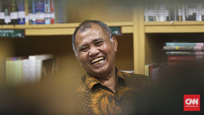 KPK akan menentukan dan menyimpulkan bagian mana yang akan diubah atau tidak. Perubahan harus tetap pada dukungan memberantas korupsi.