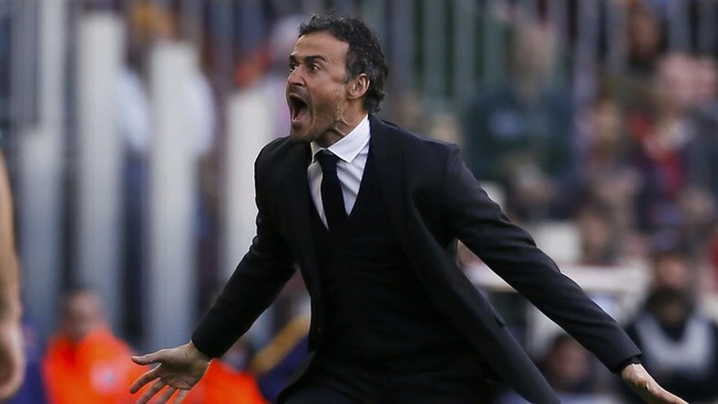Luis Enrique terlihat berang ketika insiden pelemparan terjadi. Enrique mengatakan perayaan gol Barca tak bermaksud untuk memprovokasi suporter Valencia.