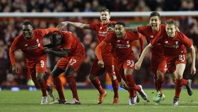 Liverpool Pilih Latihan di Markas MU