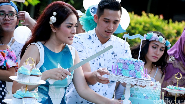 Nindy Ayunda Pesta ulang tahun Nindy