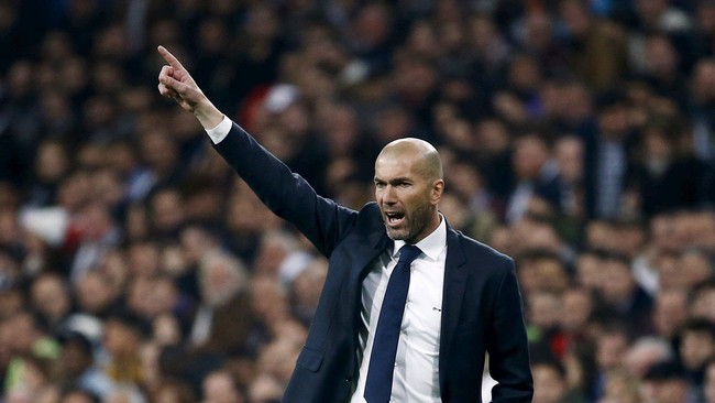 David Bettoni diklaim Real Madrid hanya bertugas membantu perlengkapan tim. Tapi penyelidikan RFEF mengungkapkan bahwa ia juga seorang asisten pelatih.