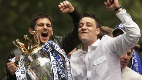 Conte Dapat Dukungan Legenda Chelsea