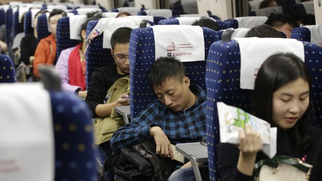 Jelang Imlek, Miliaran Orang Mudik Massal di China
